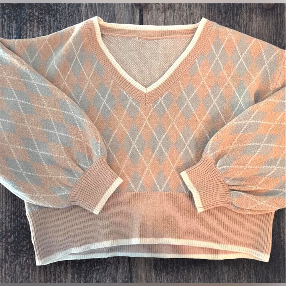 Altar'd State Cropped Diamond Print Sweater